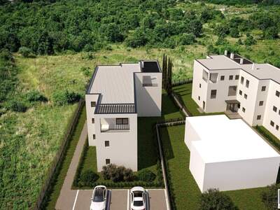 Wohnung kaufen in 52440 Porec (Bild 1)