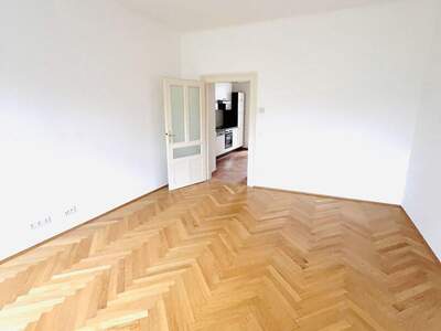 Altbauwohnung kaufen in 1170 Wien (Bild 2)