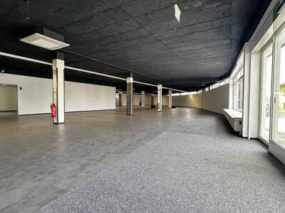 Gewerbeobjekt mieten in 4843 Ampflwang