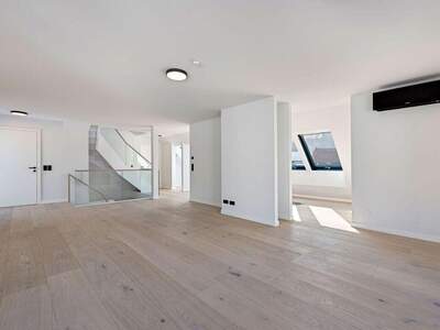 Altbauwohnung kaufen in 1050 Wien (Bild 2)