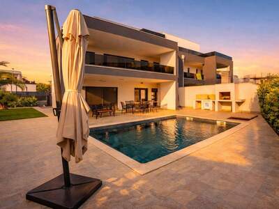 Haus kaufen in 52465 Vabriga