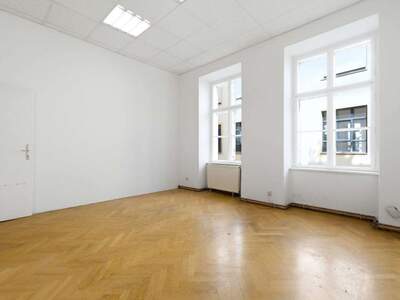 Altbauwohnung kaufen in 1070 Wien (Bild 2)