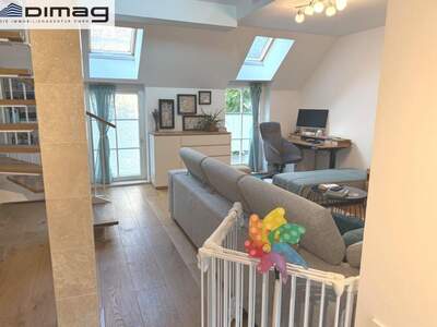 Altbauwohnung mit Balkon kaufen in 1130 Wien (Bild 1)