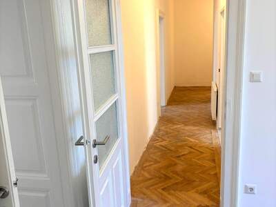 Altbauwohnung mit Balkon mieten in 1200 Wien (Bild 5)