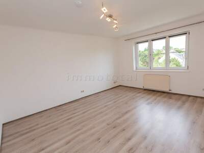 Altbauwohnung kaufen in 1130 Wien (Bild 3)