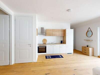 Altbauwohnung mit Balkon kaufen in 1090 Wien (Bild 2)