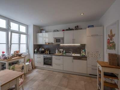 Altbauwohnung mit Balkon mieten in 1090 Wien (Bild 2)