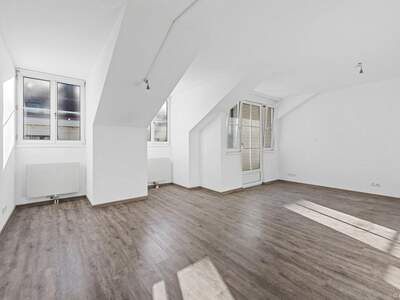 Altbauwohnung mit Balkon kaufen in 1090 Wien (Bild 3)