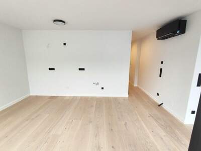 Altbauwohnung mit Balkon kaufen in 1050 Wien (Bild 5)