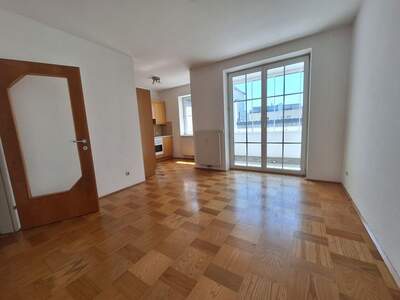 Wohnung mit Balkon mieten in 4910 Ried (Bild 2)
