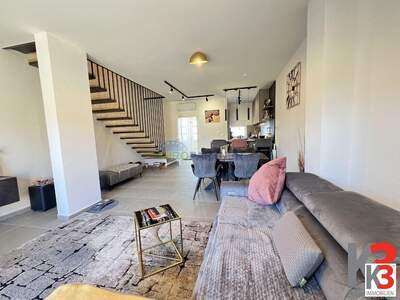 Haus kaufen in 52466 Novigrad (Bild 1)