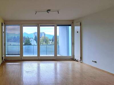 Altbauwohnung mit Balkon mieten in 6900 Bregenz (Bild 1)