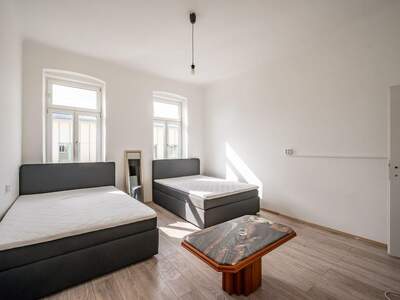 Altbauwohnung kaufen in 1120 Wien (Bild 1)