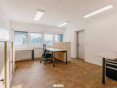 Gewerbeobjekt mieten in 6342 Niederndorf