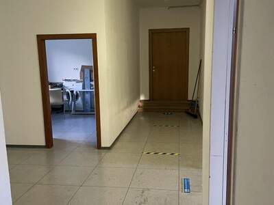 Gewerbeobjekt mieten in 4800 Attnang (Bild 3)
