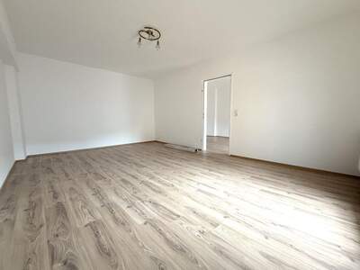 Wohnung kaufen in 4650 Lambach (Bild 2)