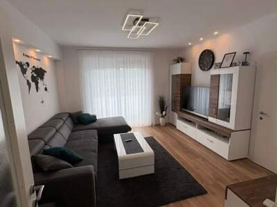 Altbauwohnung mit Balkon kaufen in 8053 Graz (Bild 2)