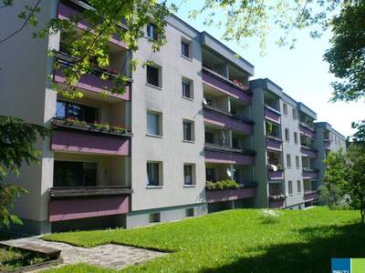 Wohnung mit Balkon kaufen in 9620 Hermagor