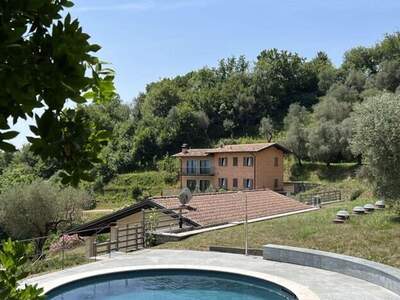 Haus mit Garten kaufen in 25088 Gardone Riviera (Bild 4)
