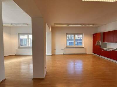 Gewerbeobjekt mieten in 2700 Wiener Neustadt