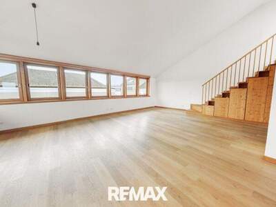 Dachgeschosswohnung mieten in 4910 Ried