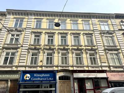 Altbauwohnung kaufen in 1070 Wien (Bild 2)