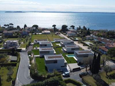 Haus mit Garten kaufen in 25080 Moniga del Garda (Bild 1)