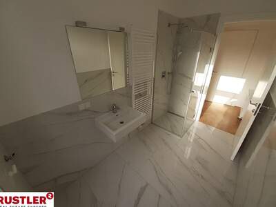 Altbauwohnung mit Balkon mieten in 1110 Wien (Bild 5)