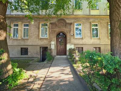 Altbauwohnung kaufen in 1130 Wien (Bild 1)