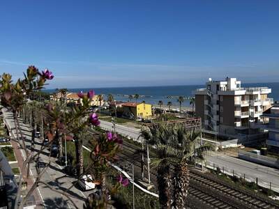 Wohnung kaufen in 63064 Cupra Marittima (Bild 1)