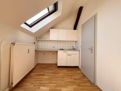 Altbauwohnung mieten in 8010 Graz (Bild 1)