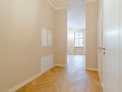 Altbauwohnung kaufen in 2340 Mödling (Bild 3)