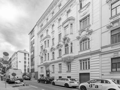 Altbauwohnung kaufen in 1070 Wien