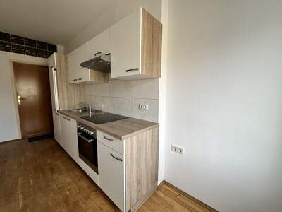Altbauwohnung kaufen in 8020 Graz (Bild 2)
