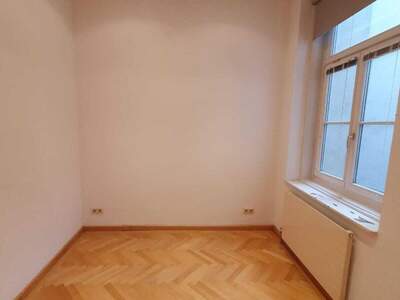 Altbauwohnung kaufen in 1070 Wien (Bild 3)