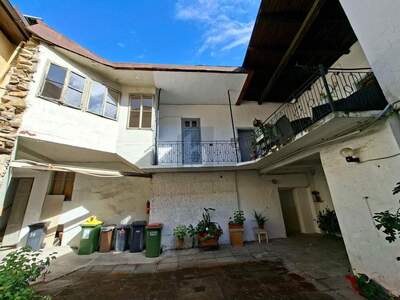 Mehrfamilienhaus kaufen in 9560 Feldkirchen