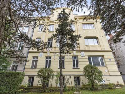 Altbauwohnung mit Balkon kaufen in 1140 Wien (Bild 5)