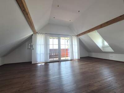 Dachgeschosswohnung mieten in 5112 Lamprechtshausen