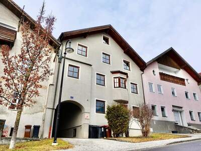 Wohnung kaufen in 6170 Zirl