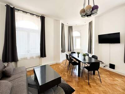 Altbauwohnung kaufen in 1150 Wien (Bild 2)