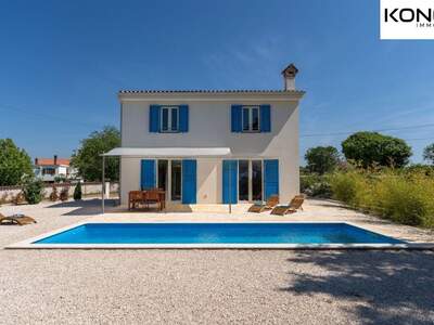 Haus kaufen in 52440 Porec (Bild 1)