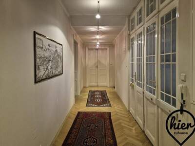 Altbauwohnung mit Balkon mieten in 8010 Graz