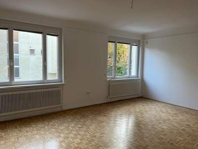 Wohnung mit Balkon kaufen in 1230 Wien Mauer