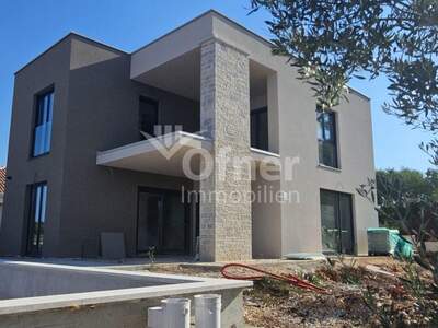 Haus kaufen in 52440 Porec (Bild 2)