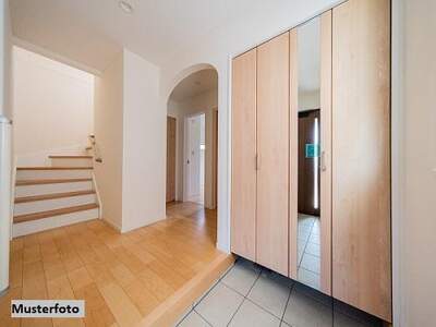 Mehrfamilienhaus kaufen in 2700 Wr. Neustadt (Bild 1)