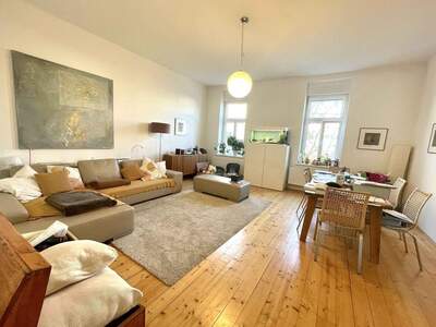 Altbauwohnung mit Balkon mieten in 8010 Graz (Bild 1)