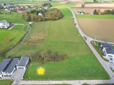 Grundstück kaufen in 5143 Feldkirchen