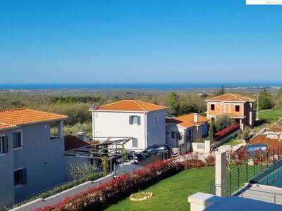 Haus kaufen in 52440 Porec (Bild 2)