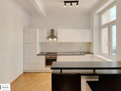 Altbauwohnung kaufen in 1070 Wien (Bild 2)