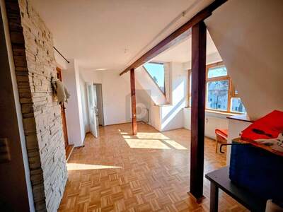 Dachgeschosswohnung kaufen in 8020 Graz